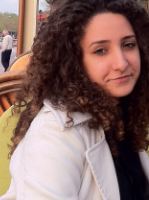 Melly (18). Studentin. Berlin.