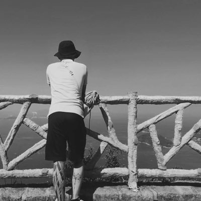 lanji1992's profile picture. Dom 想试试绳艺 六扇门里太龌龊 纹身携带者（传统、水墨）岁月漫长 雨季无法度量 劈柴喂马 活的潇洒 各自艰难 生活坚强 我们都是性与爱的奴隶 是赤裸在浩瀚万物前的肌肤。Open mind｜温州地区按摩