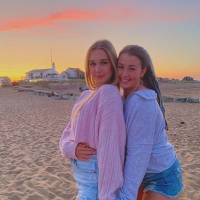 CatherineLuz23's profile picture. 