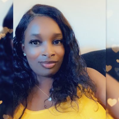 Blessed Mother of 4 who wears her crown 👸🏾proudly