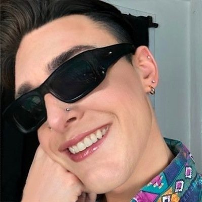 JustinnWwoodd's profile picture. VIVA LA RESISTANCE