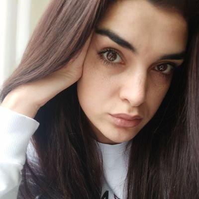 alti_qosha Profile Picture