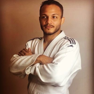 atleta 🥋 
Black belt 🖤(judo)
blue belt 💙(jiu)
luta olímpica 
cearense😜