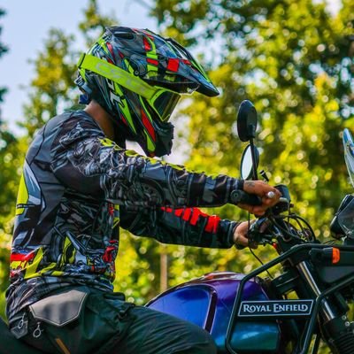 NilutpalBora1's profile picture. Roaring through life's twists and turns on two wheels. Motorcycle enthusiast, adventurer, and road warrior. #RideFree #BornToRide 🏍️