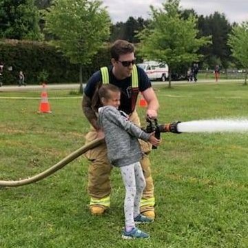 dezabrais's profile picture. IT, Rural Firefighter, Curler, Father