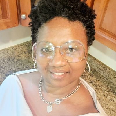 Jzmom2's profile picture. 