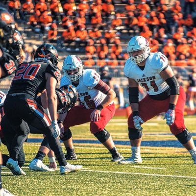 JHS c/o 2022 OL H&W - 6’5 250lbs. GPA 3.8 🏈 2x All Conference, 2x All District, Academic All state 2020 Class 5 State Champion 🏆