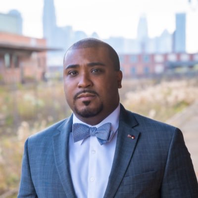 State Representative from the Great State of Mecklenburg. Whip @nchousedems. Advocate. Husband to @ari_chantal. 1906 🤙🏾. QC Sports Fan. Blerd. #NinerNation