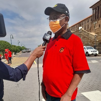 1Cosatu's profile picture. COSATU General Secretary Bheki Ntshalintshali