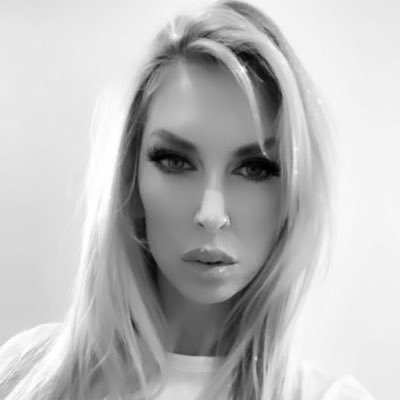 stearns_carly's profile picture. sassy, classy and good vibes