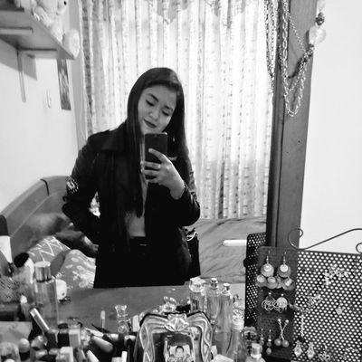 giani070298's profile picture. 