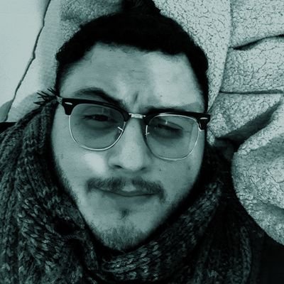 Ingeniero de profesión, Futbolista de nacimiento.