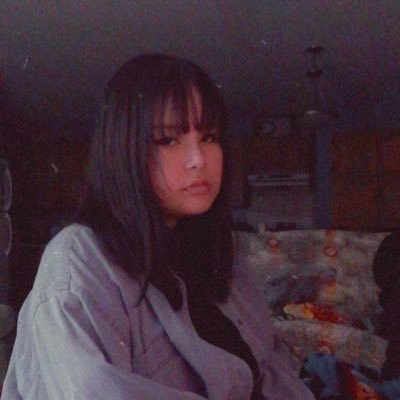 Hachimitsuwuwu's profile picture. 18✨trying to be e girl scum™️ rn✨my zodiac sign is gemini and my hogwarts house is slytherin if that helps