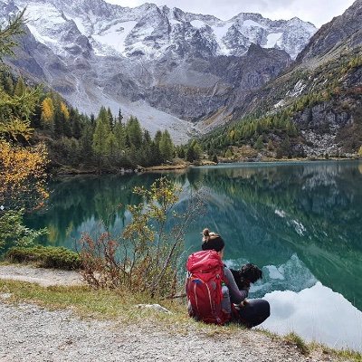 1CapF's profile picture. Rise and hike