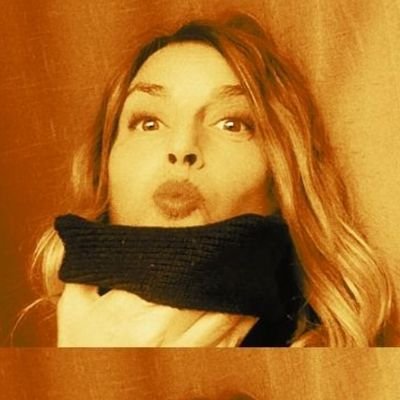 Ma_Ri_E_Lla_'s profile picture. 