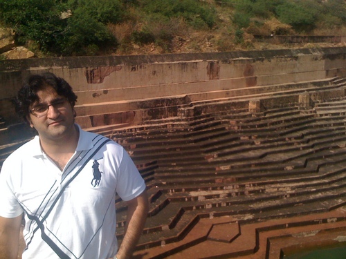VARUN THAPAR