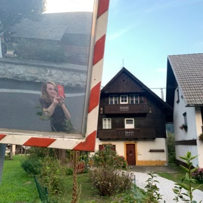 rosielidington's profile picture. I bring products and ideas to life. Freelance Lead UX Designer & Researcher. Have worked at ustwo, The Guardian, Aviva, BBC Music & Radio, Findmypast & BigSofa.