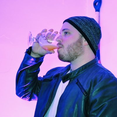 dr_mudslides's profile picture. I watch football and write things