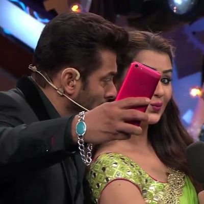 @BeingSalmanKhan @shilpa_shinde_official ❤️