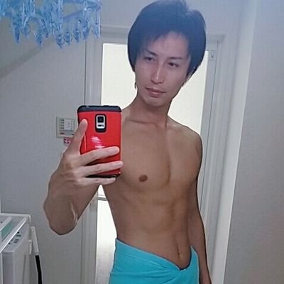 AV男優┃Porn Actor┃183cm/69kg ┃出演作品2,000本ぐらい┃たまに海外ロケに行ってます┃DMは好きなので、お仕事のご依頼でも、世間話でも、お悩み相談でも、ご飯のお誘いでも何でも送って下さい┃メインで出演してる作品の一部をツイートしてます🤘