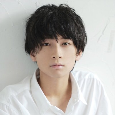 荒牧慶彦写真集「Seasons 〜春夏秋冬〜」公式アカウント 荒牧慶彦写真集「Seasons 〜春夏秋冬〜」公式アカウント