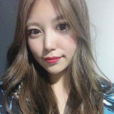 貧乏な母子家庭育ち( ´ •̥ ̫ •̥ ` )⇒介護職に就くもブラックすぎてうつ病になり退職⇒スーパーで働く⇒今の現状を変えたいと思い、ネットビジネスに出会う⇒3ヵ月で月収100万円達成💖
時間とお金が自由になって幸せな毎日に💖
わたしの様に現状を変えたいと思っている人を無料でサポートしてます🌟