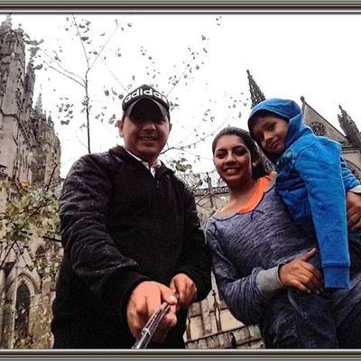 paul_rb's profile picture. Ing en Marketing// Papa de Carlitos y Connie// Esposo de Blanca// Los honestos estamos en extincion//