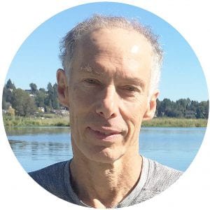 Professor at the University of Washington
in Neuroscience, retinal circuitry and vision in the primate