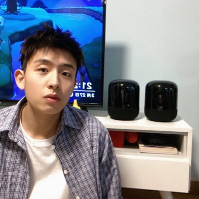 geciONwBZRxaenv's profile picture. 