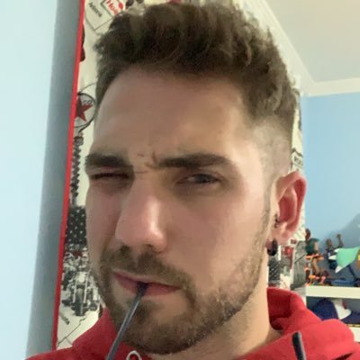 davidnv11's profile picture. Presidente Ejecutivo de Frigos S.L. 🎸🏋🏼🛹