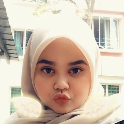 farrahnasueha_ Profile Picture