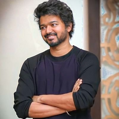 Thalapathy @actorvijay rasigan....
vaalum verai annan rasigan thalaivaaa....
amma appa thalapathy