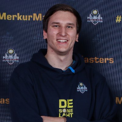 M.Ed. 🎓 | Founder of #Osnadrückt🔫 | Head of CSGO, Social Media & board @osna_gaming🎮 | 🗃️Projects: @MerkurMasters🌞 @EsportalGER🕸 #allinseries🃏 & more