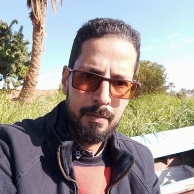 الكنز الحقيقى هو المعرفه فعليكم بها....