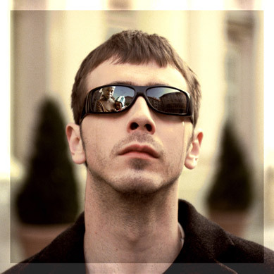 DanielJohnson23's profile picture. Our unique gingerbread house kit is fun for the whole family, build the gingerbread house of your dreams without the hassle!