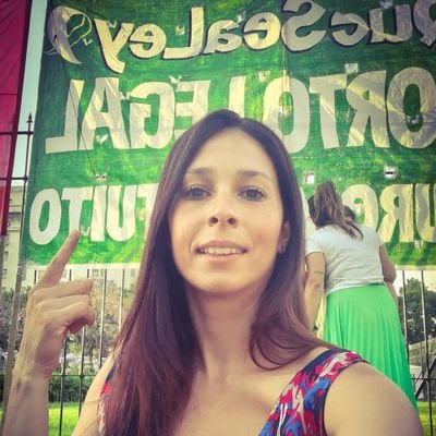 La vivienda es un derecho y no una mercancía. Dirigente de @luchainquilina. Lic. Estudios Internacionales. Magister en Producción Social del Hábitat.