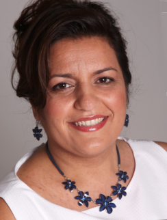 FoxiShiva's profile picture. Professional #Skincare Consultant #HairStylist & #MakeupArtist 
Owner @ FoxiWoman Boudoir 
❤️#NaturalLook #CrueltyFree #ToxicFree  #CleanBeauty #VeganProducts🌱