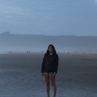 Ph.D. student @UCSC studying quantitative tools, physiology, and the conservation of marine predators🦈🐬🦭| Emphasis in coastal science and policy 🌊