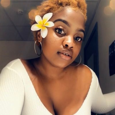 HeyItsDeenise's profile picture. Live, love,breath!!!