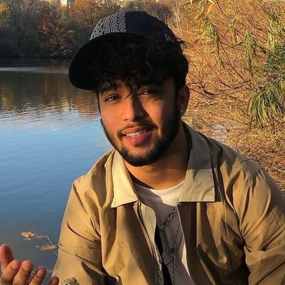 pvmentvl's profile picture. llorando por cinco tarados