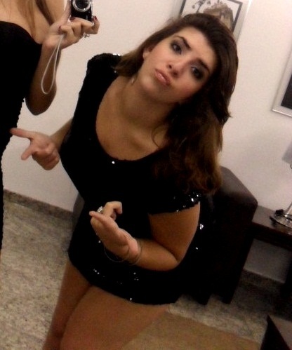 Ahh não sou ngn de famoso nem de conhecido mas sou legalzinha !