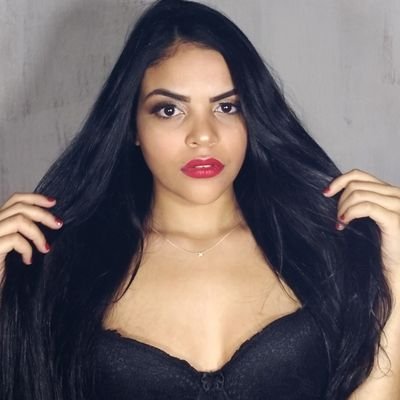 ° 19✨
° Leonina, que ama maquiagem e gosta de café ❣️
°📸🥵
#cacheada #morena ✌️