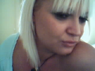 ELISONN13's profile picture. 