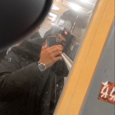 Amineyz11's profile picture. 