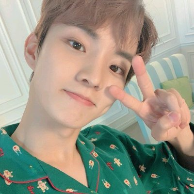 me la paso llorando 24/7 por una banda surcoreana de 11 chicos hermosos, perfectos y maravillosos con demasiado talento, si, hablo de the boyz ♡