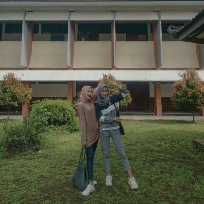 linalna27's profile picture. you never be alone 🌈