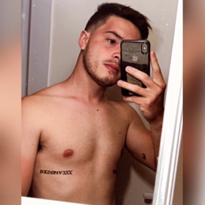 osvinzz's profile picture. Programador 🤓💻