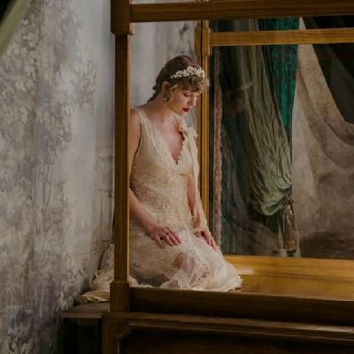 ♡one single thread of gold tied me to you
♡folklore and evermore stan
♡I'm in love with invisible string and willow
♡insta acc: @swifties_gorgeous