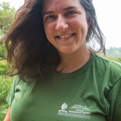 Dr Céline Hanzen Profile