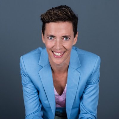 Ex-conseillère Droits LGBT+ Ministère de l’Egalite, de la Diversité d’@1elisamoreno @egalite_gouv 🇫🇷 🏳️‍🌈🏳️‍⚧️ Mes tweets n’engagent que moi